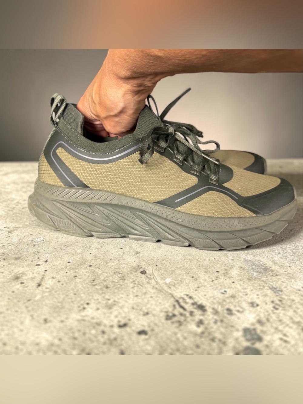 Allswifit Men’s Size 10 Athletic Running Shoes Army Green Good